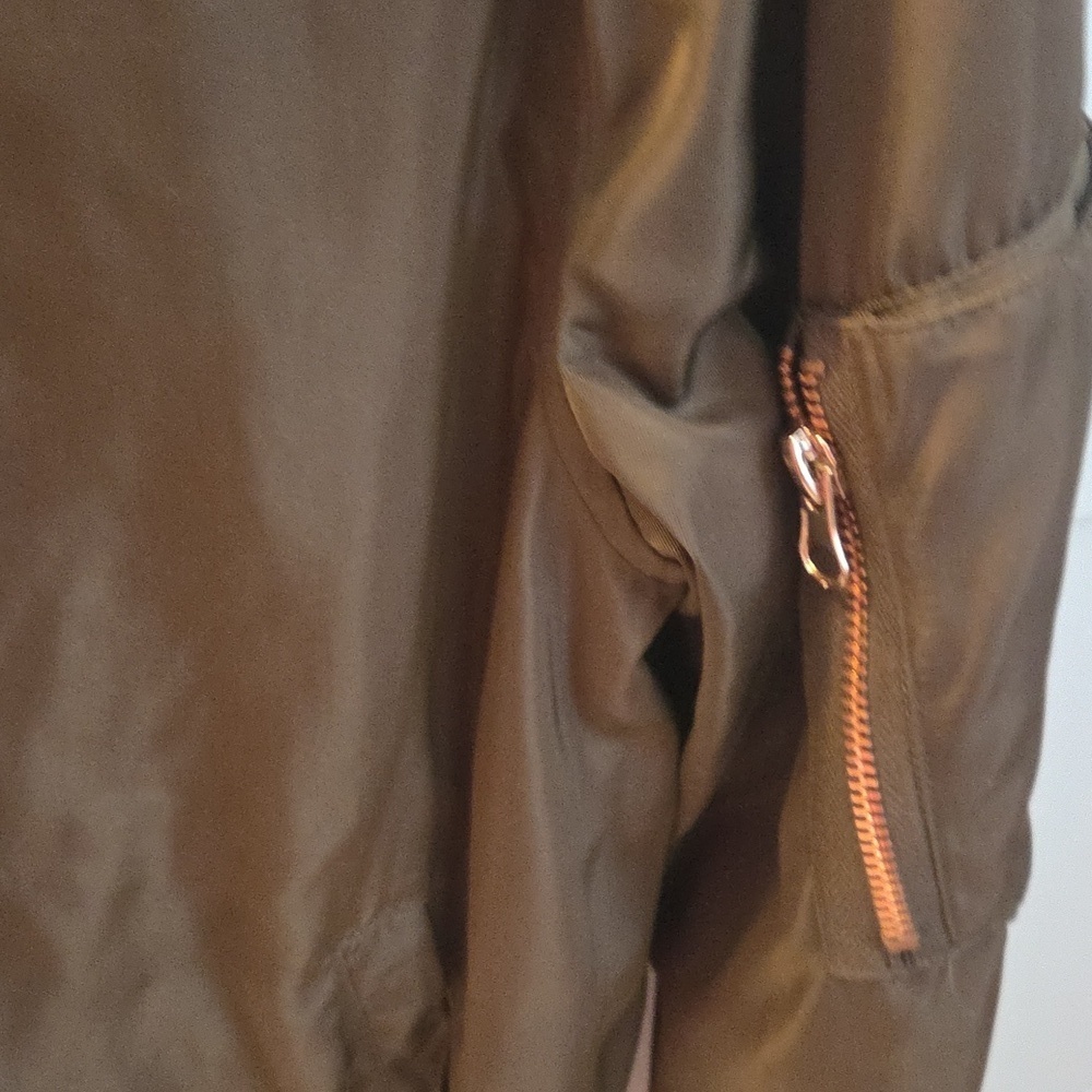 Love Tree Khakhi Olive Green Bomber - Picture 5 of 8